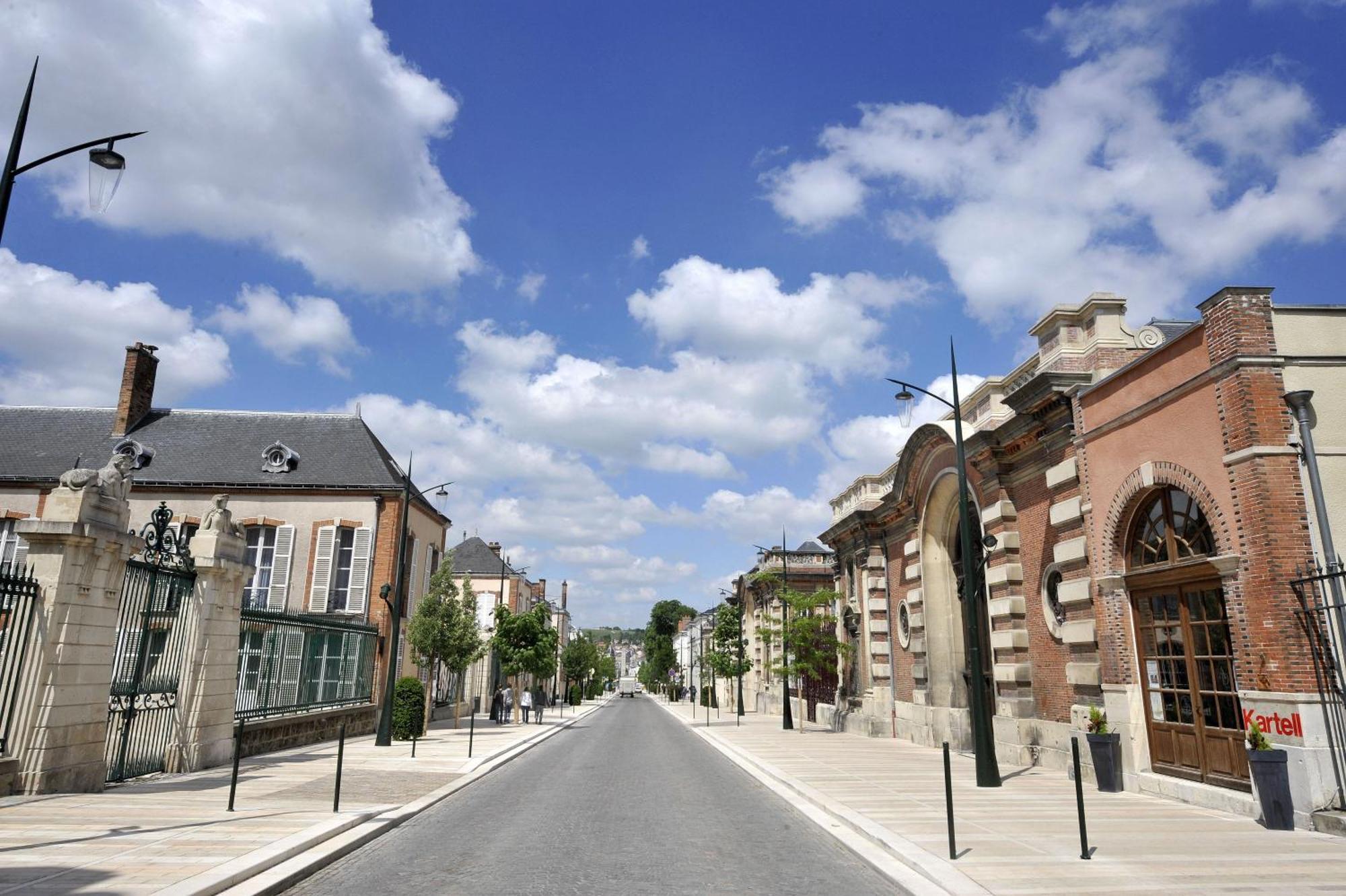 Le Cubry : Appart Hyper-Centre Avec Une Place De Parking Epernay Bagian luar foto